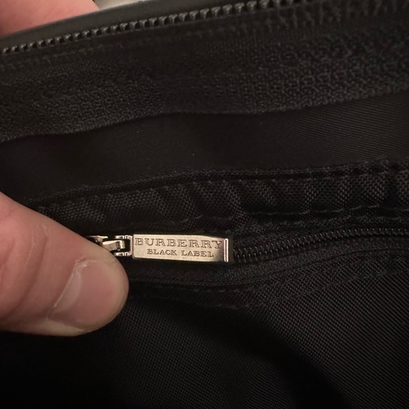 Burberry Black Label Messenger Bag Unisex - Picture 8 of 10